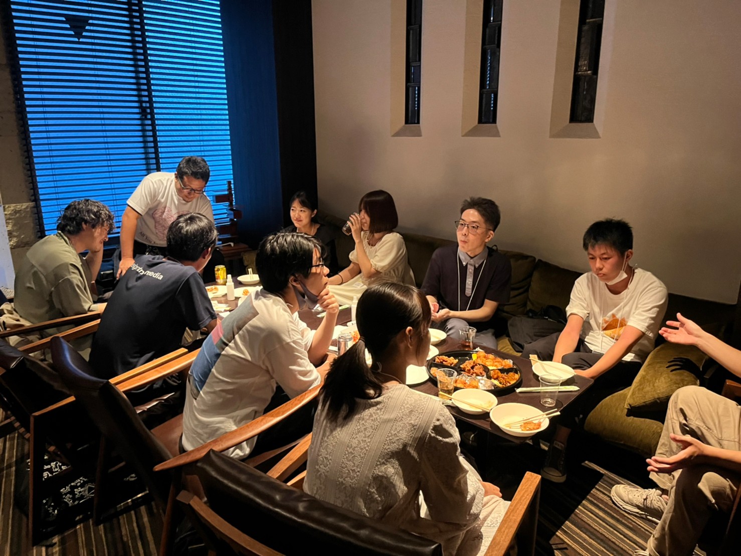 交流会（食べ物・飲み物あり）